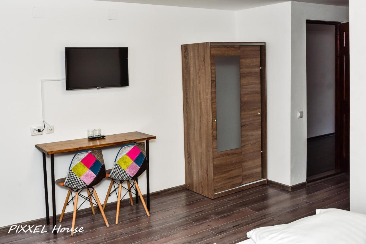 Pixxel House Ξενοδοχείο Moeciu De Sus Εξωτερικό φωτογραφία