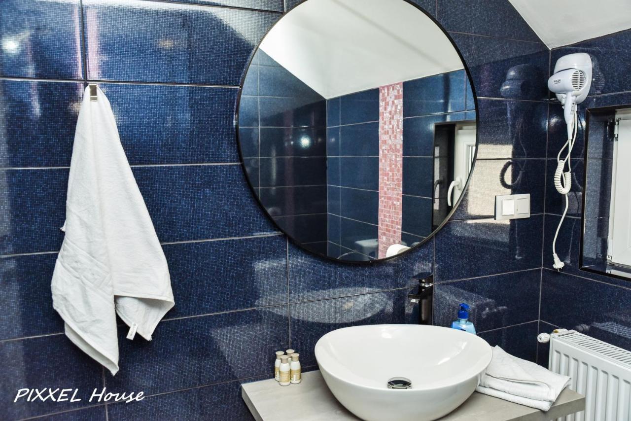 Pixxel House Ξενοδοχείο Moeciu De Sus Εξωτερικό φωτογραφία