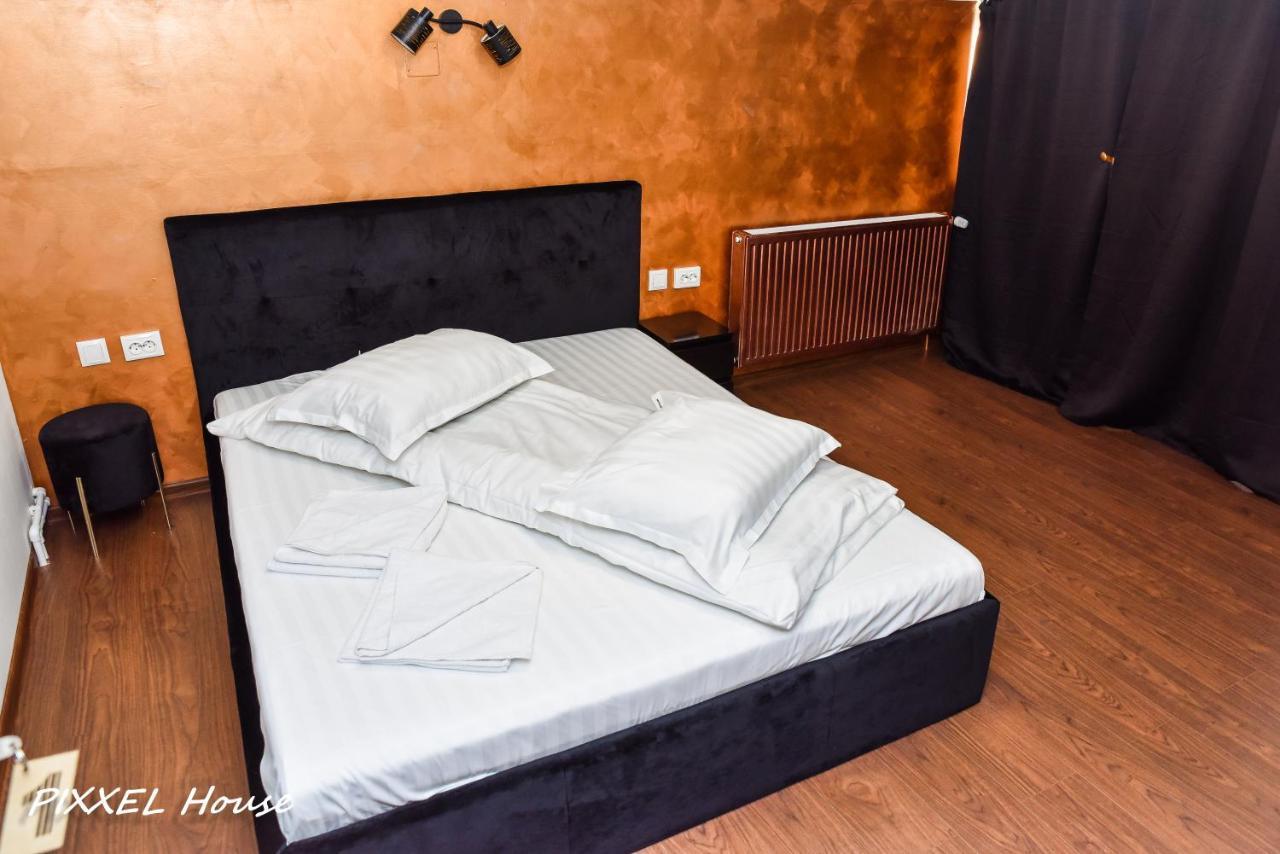 Pixxel House Ξενοδοχείο Moeciu De Sus Εξωτερικό φωτογραφία