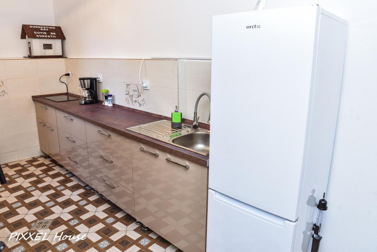 Pixxel House Ξενοδοχείο Moeciu De Sus Εξωτερικό φωτογραφία